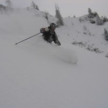 Fint &aring;k ner mot resturangen vid H2 i Schlossalm.. Foto: Emil Th&ouml;rne. &Aring;kare: Simon Petersson.