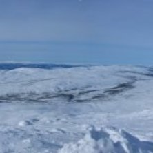 utsikt &ouml;ver baksidan. Foto: joel weissbach.