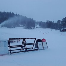 Sn&oslash;! N&aring; kommer det b&aring;de fra himlen og fra kanon.