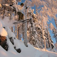 en vacker f&ouml;rs&auml;songsdag. F&ouml;rsta luftf&auml;rden den. Foto: Robert Lindberg. &Aring;kare: William Flodstr&ouml;m.