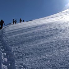 Mycket fin topptur, med grymma sn&ouml;f&ouml;rh&aring;llanden. Foto: M&aring;rten Lundin.