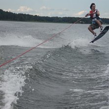 ja har precis b&ouml;rjat l&auml;ra mej s&aring; klaga inte p&aring;. Foto: Richard Axel. &Aring;kare: Tommy Tacacho.