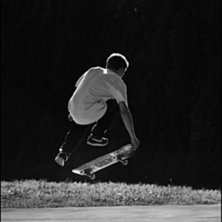pop shuvit tailwhip. Foto: Billie Thoreus. &Aring;kare: Simon An&aring;ker.