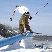 ett r&ouml;r som vi byggde lite upp&aring;t. Foto: Linus. &Aring;kare: Andreas Nyberg.
