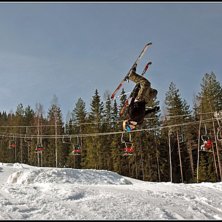 &Auml;nnu en switch backflip. Foto: Johan Sj&ouml;strand. &Aring;kare: Tobias Jackson.