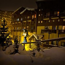 Vi hittade det h&auml;r railet som var lite halvsketch. Foto: Andreas J&ouml;nsson. &Aring;kare: Wille Skoglund.