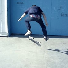 Varial Heelflip . Foto: Gretel. &Aring;kare: Filip P&auml;&auml;j&auml;rvi.