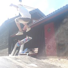 frontside flip:D. Foto: Adam Granlund. &Aring;kare: William Dorg.