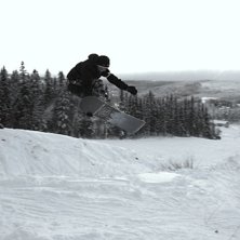 n&aring;n sorts grab... Foto: patrik h&auml;ggstr&ouml;m. &Aring;kare: joel hallin.