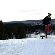 En sjukt isig session.
270 on fakie av. Foto: gustav wennerstrom. &Aring;kare: Meeee , jesper wiklund.