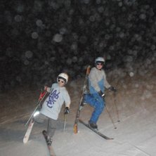 En rolig dag i backen. Foto: Niklas Eriksson. &Aring;kare: Anton Tillman, Albin Andersson.