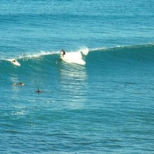 H&auml;rliga v&aring;gor p&aring; Nord&ouml;ns v&auml;stkust. Inga probl. Foto: Peter Lor&eacute;.