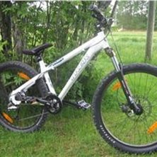 det h&auml;r e min cykel. Foto: Joel Jansson. &Aring;kare: Jag s&aring; klart.