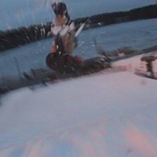 Jag k&ouml;r en frontflip utf&ouml;r stora landningen i V�. Foto: Felix Engstr&ouml;m. &Aring;kare: Jens Ortner.