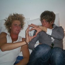 real love. &Aring;kare: pett and BO.