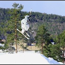 En 720. Ingen bra bild, inget bra hopp, men en tre. Foto: Magnus Lundberg. &Aring;kare: Joar Lundberg.