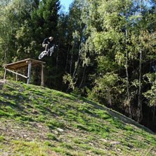 Step up drop en fin septemberdag. Foto: Peter Chumba. &Aring;kare: Johan Ebbinger.