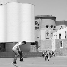 Skater at MACBA. Foto: Dennis Ylikangas.