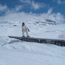 chillade lite i deras park.. stilen &auml;r inte s&aring; s. Foto: Ina. &Aring;kare: Mihh.