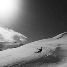 Stilfullt skutt i Iransk torrsn&ouml;.. Foto: Martin Magnusson. &Aring;kare: Anders Henriksson.