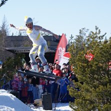 P&aring;hittigheten p&aring; utkl&auml;dnad &auml;r stor (p&aring;sk kyck. Foto: Jens. &Aring;kare: S&auml;songare.