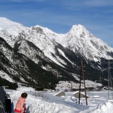 De e g&ouml;&ouml;t &aring; skotta sn&ouml; med s&aring;n h&auml;r utsikt!!. Foto: Nicklas Holmberg. &Aring;kare: Joanna.