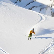 SOOOL
Flotte forhold; Sol og nysn&oslash;. L&oslash;yper til T.