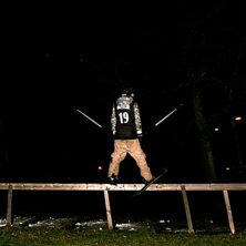 L&aring;&aring;&aring;&aring;&aring;ngt tr&auml; r&auml;cke. Foto: Johan Linder. &Aring;kare: P&auml;r Hamrin.