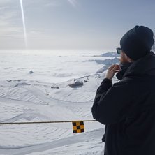 Dimman slutade p&aring; 200m h&ouml;jd, man kunde sola och .