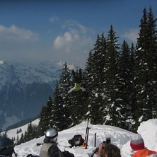 Men killar kolla in denna mannens str&auml;ckta backfl. Foto: Linus Hougland. &Aring;kare: Erik Svedb&auml;ck.