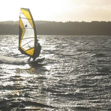 Januarisurf! Svinkallt men oj vad det bl&aring;ste!. Foto: Henrik Eriksson. &Aring;kare: Henke Henriksson.