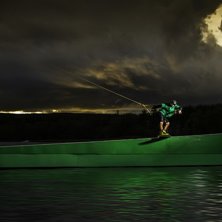 Jonas Str&ouml;berg rippar rails! 

www.facebook.com. Foto: Peter Vahlfridsson. &Aring;kare: Jonas Str&ouml;berg.