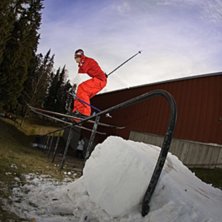 Fin bild av Mats p&aring; den 12 m l&aring;nga railen. Foto: Mats Kahlstr&ouml;m. &Aring;kare: Elias.