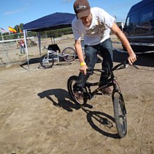 stoppiesnurrivurr.. Foto: Tove. &Aring;kare: jag.