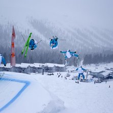 En front flip to spred:). Foto: Jesper Wikberg. &Aring;kare: Carl Hannes Thorsander.