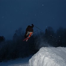 Lite sm&aring;jibbing i en kick vi byggde med n&aring;gra an. Foto: Eric Schelin. &Aring;kare: Fredrik Trella.