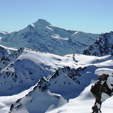 Efter en l&aring;ng hike kommer man till otroligt vackr. Foto: Petter Berggrund. &Aring;kare: Nilkas Rosenstr&ouml;m.