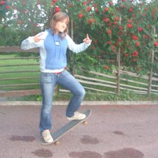 F&ouml;rs&ouml;ker.. St&aring;r upp iaf xD. Foto: Emma Eiritz. &Aring;kare: Anna Brask.