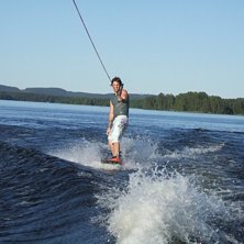 Tr&ouml;tt.... Foto: Dan. &Aring;kare: Jonas.