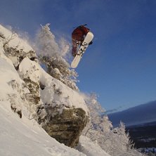 Fin dag f&ouml;r att testa droppen i &Aring;re l&aring;g-zon. Foto: Viktor Karlsson. &Aring;kare: Christian Dindas-L&ouml;vgren.