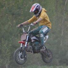 hoppar lite med fiddyn. &Aring;kare: Christoffer sm&aring;ngs.