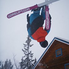 Lincoln loop med kors p&aring; tomten.. Foto: Lena Djuphammar. &Aring;kare: August Djuphammar.