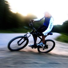 Varma sommarn&auml;tter. Foto: Alexander Br&auml;nnk&auml;rr. &Aring;kare: Bj&ouml;rn Yrjans.