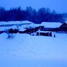 fett s&auml;mst bild, &auml;nd&aring; fett b&auml;st &auml;r vi. Foto: agnes jonasson. &Aring;kare: Lisa Jilka &amp;amp; Tora Kastman.