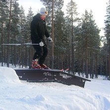 jag provar p&aring; att &aring;ka skidor =P. Foto: Jagge nerg&aring;rd. &Aring;kare: adam svensson.