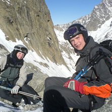 Hajkar p&aring; glaci&auml;ren.. Foto: Hans Gustafsson. &Aring;kare: Per Fries och Daniel Sundin.