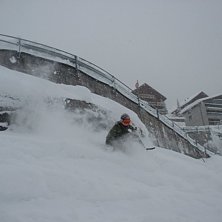 mulen och sn&ouml;ing dag i engelberg, med mycket pude. Foto: Anders Svenningsson. &Aring;kare: Karl Svenningsson.