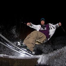 Skikj&oslash;ring i en gammel skate park.. Foto: Sverre F. Hj&oslash;rnevik. &Aring;kare: Andreas Johannesen.