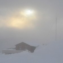 Stengt...
Dessverre stengt i dag, grunnet regn, d�.