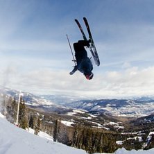 Foto: Johan Svensk. &Aring;kare: Andreas Ojam&auml;e.